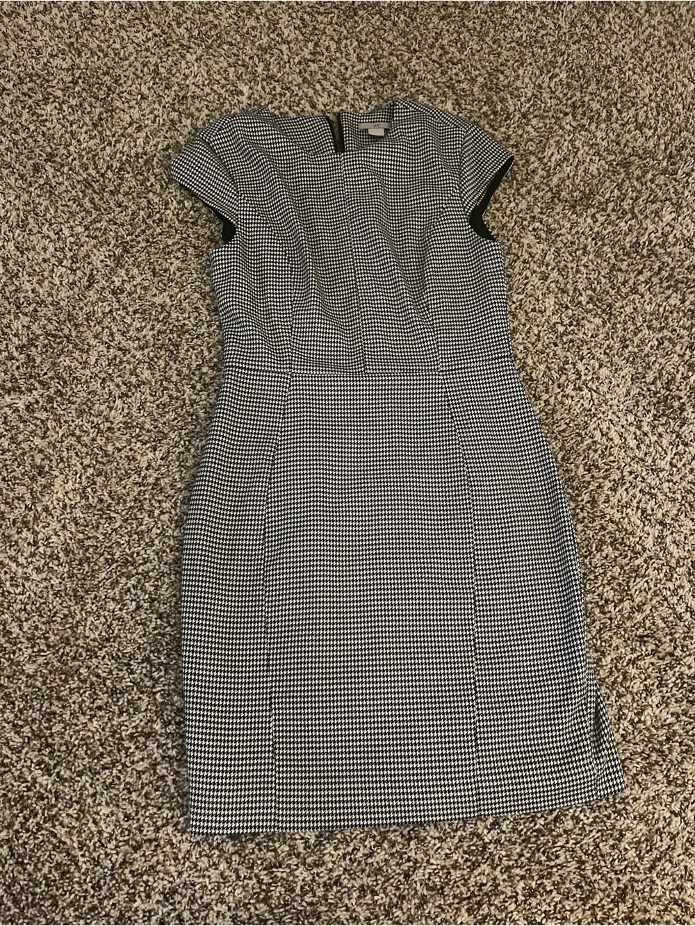 H&M Black and White Houndstooth Midi Sheath Dress